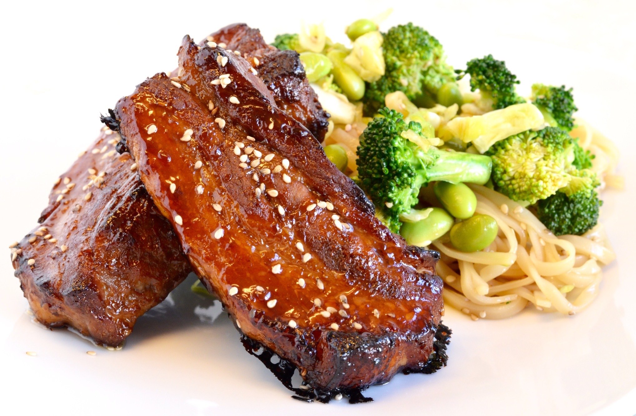 teriyaki-spareribs-med-nudelsalat
