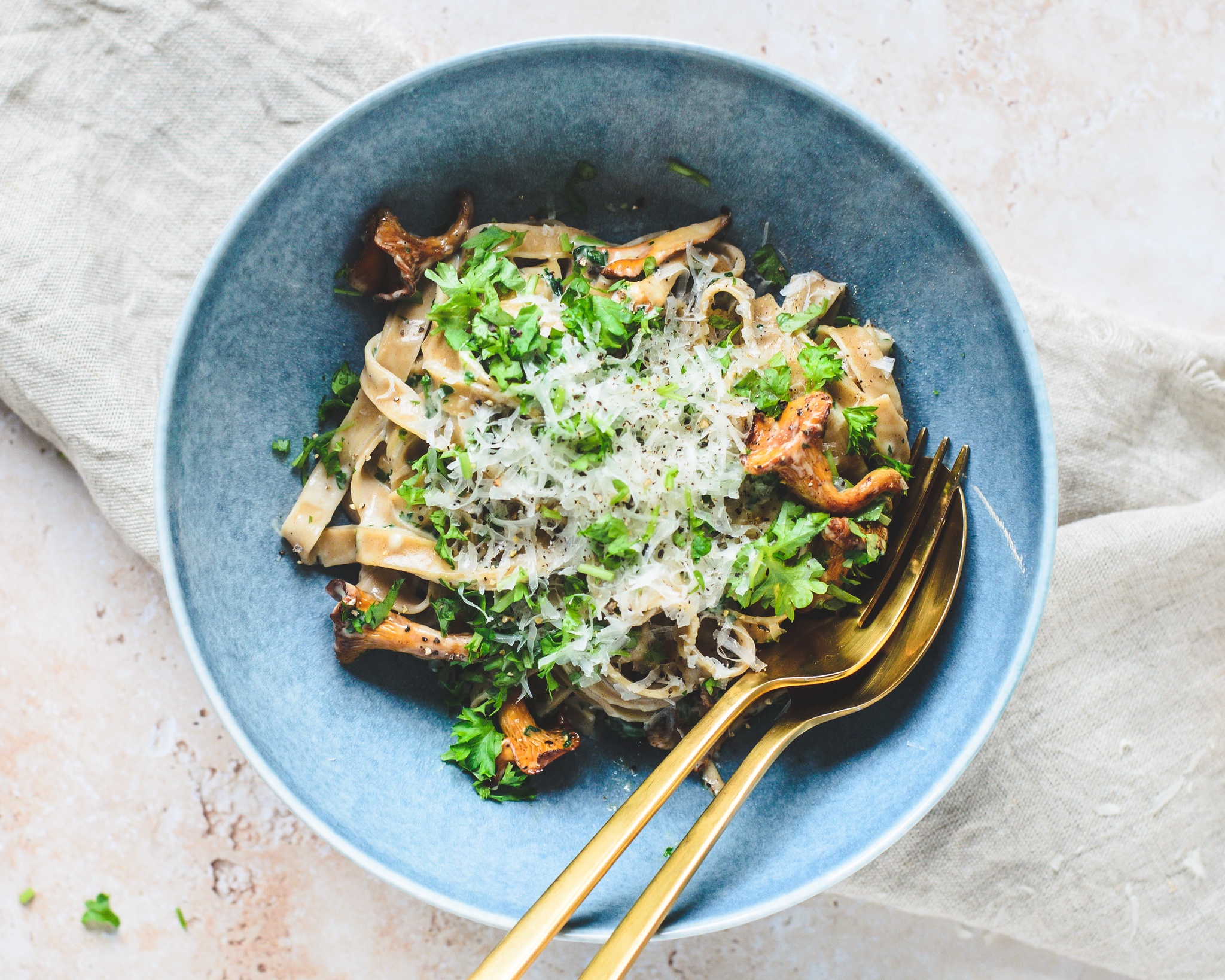 Pasta med Kantareller med Fløde og Persille - På KUN 15 Min